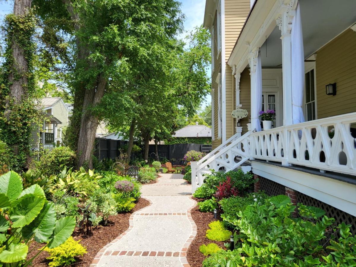Thomas Weihs Haus Bed and Breakfast Savannah Eksteriør billede